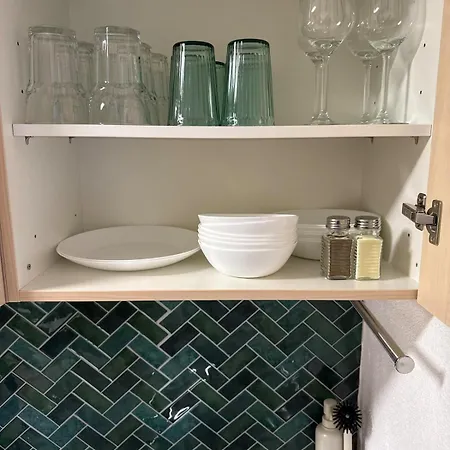 Mete - Modern - Workspace - Cool Location Apartment Ingolstadt