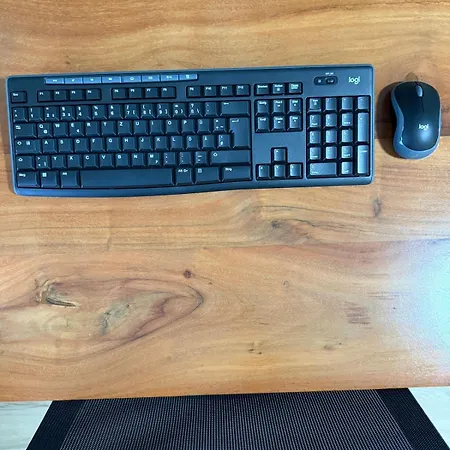 Mete - Modern - Workspace - Cool Location Apartment Ingolstadt