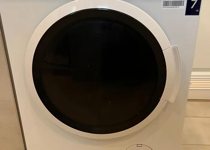 Mete - Modern - Workspace - Cool Location